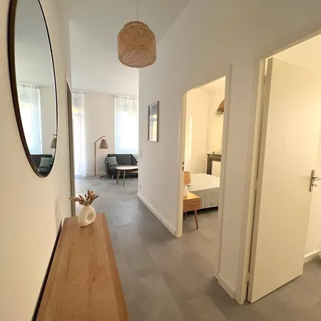 Lumineux Proche Gare Apartment Hyeres